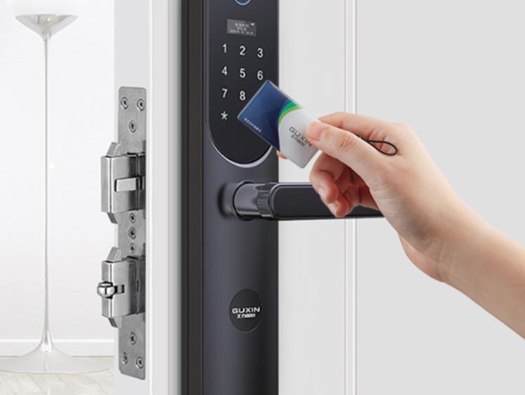 临淄智能锁安装 辛店安装智能锁，指纹锁